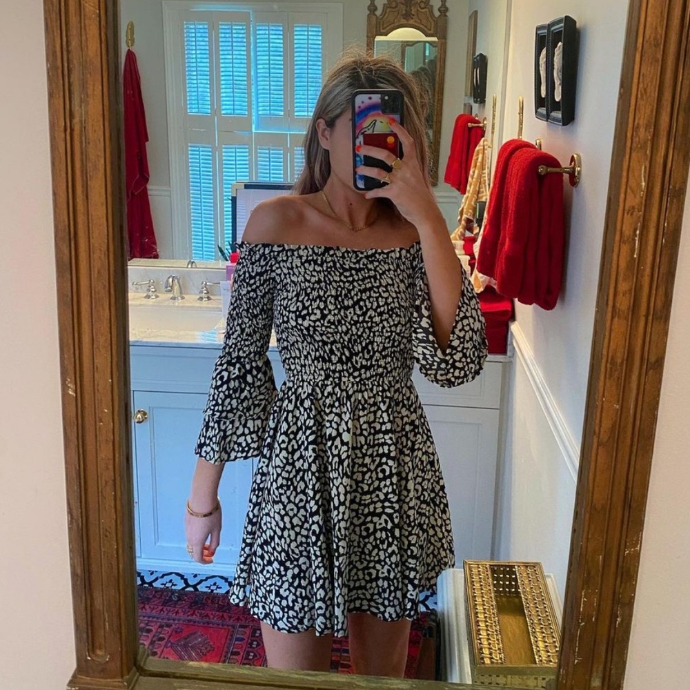 Vestique dress